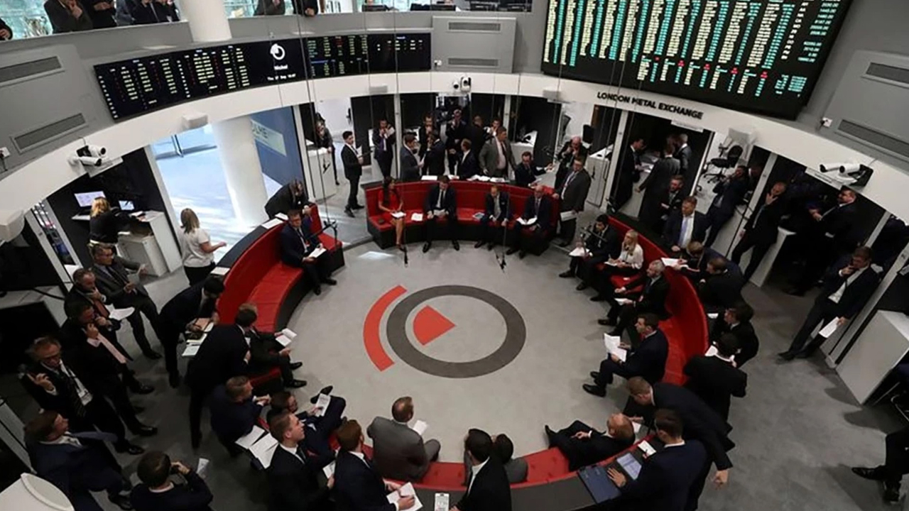 Londra Metal Borsası'nda teknik sorun: İşlemler bir süre aksadı