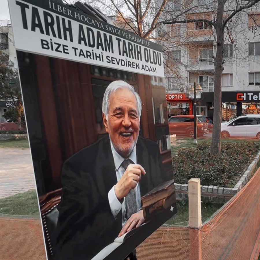 Manisa'da esnaftan İlber Ortaylı için helva hayrı