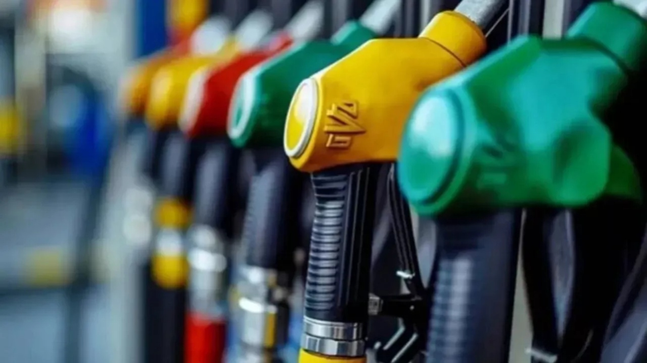 Benzine bayram öncesi zam geliyor: Litresi 65 TL'yi aştı
