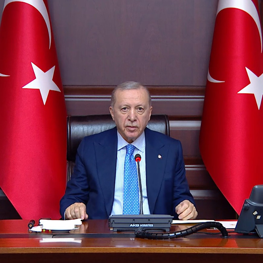 AK Parti teşkilat bayramlaşma programı... Cumhurbaşkanı Recep Tayyip Erdoğan'dan ana muhalefete "siyasi rant" tepkisi: "Kendi ikballeri dışında hiçbir şeyi umursamıyorlar"
