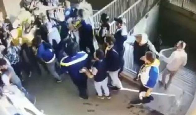 Derbide 1 kişinin tribünde bıçaklandığı kavga kamerada / VİDEO