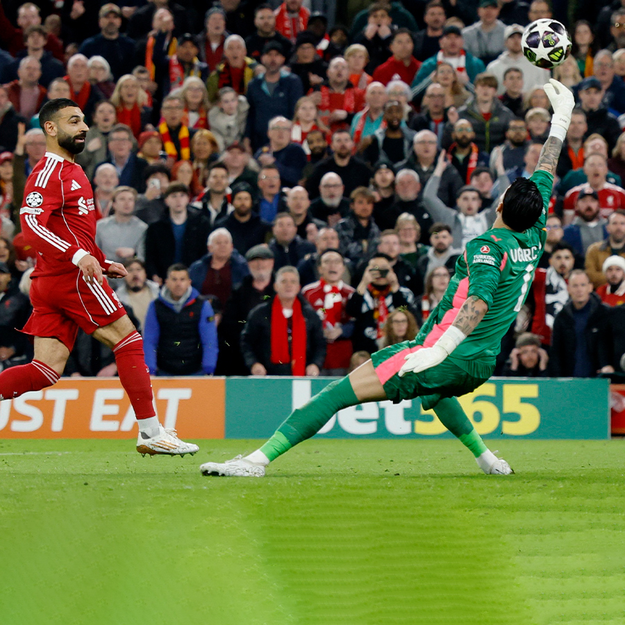 Uğurcan Çakır'dan Liverpool maçında kritik kurtarışlar