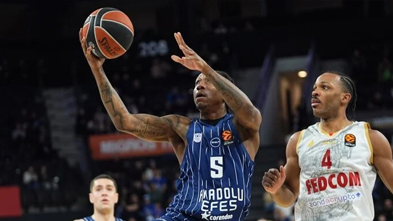 Anadolu Efes, Monaco'ya yenildi