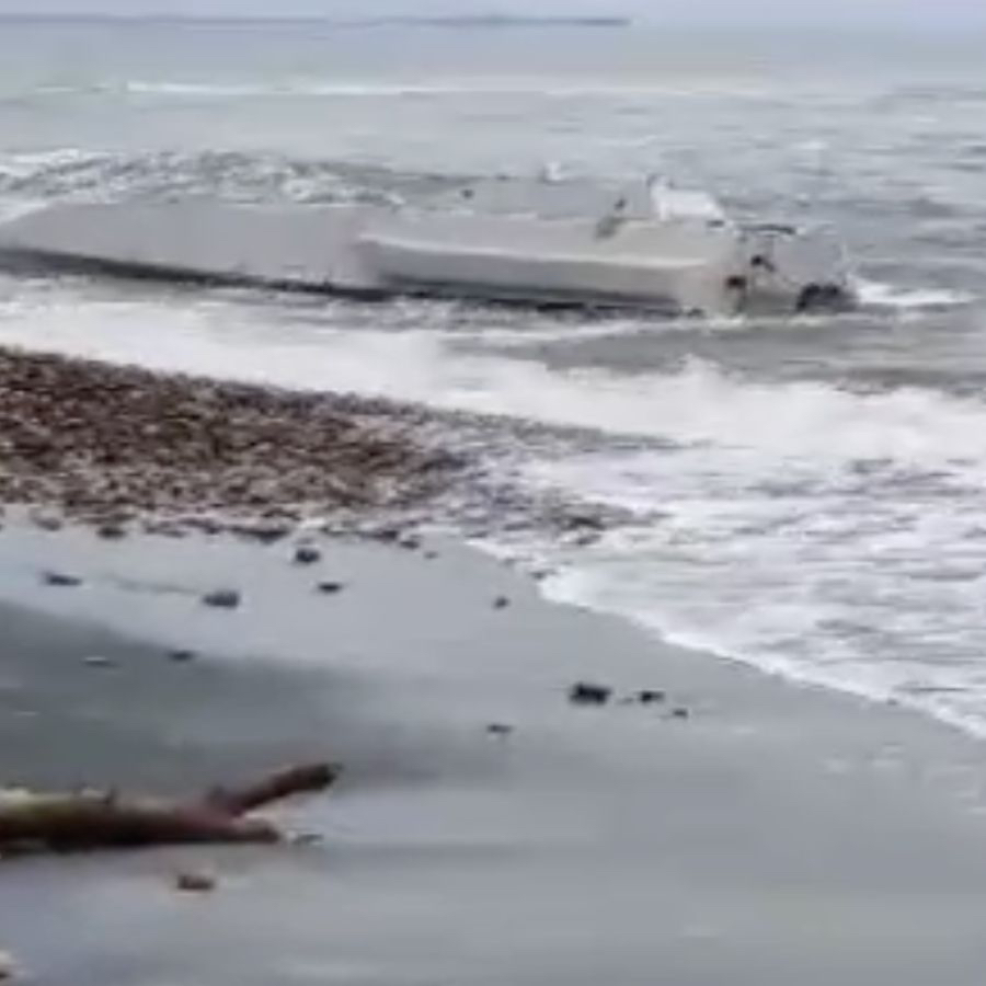 Ordu'da ilginç olay! İnsansız deniz aracı sahile vurdu