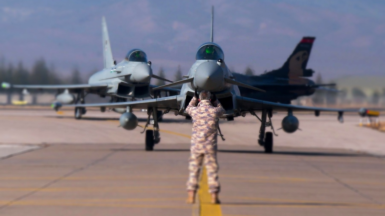 Eurofighter tedariğinde yeni aşama! MSB: Türkiye ve İngiltere Eurofighter uçakları sözleşmesini bugün imzalayacak!