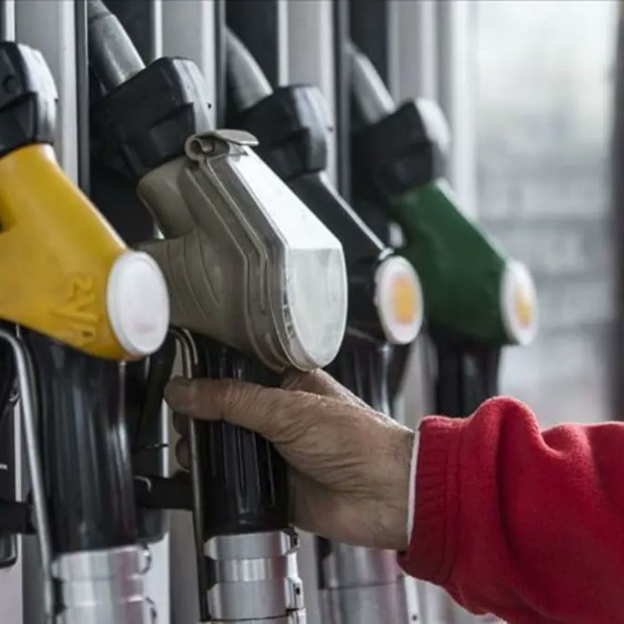 Akaryakıt fiyatlarında gerileme! Motorine indirim geliyor: İşte son fiyatı...