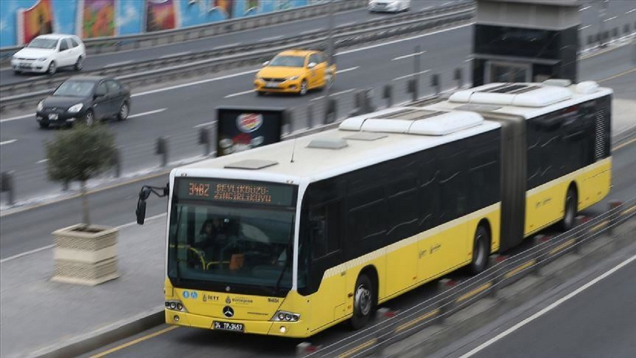 Resmi Gazete'de yayımlandı! 2 meslek grubuna toplu taşıma ücretsiz oldu