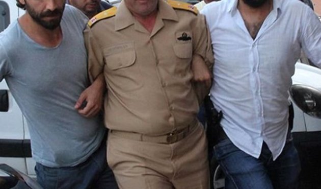 FETÖ'nün darbe girişimiyle yargılanan 2 general ile 1 amirale tahliye!