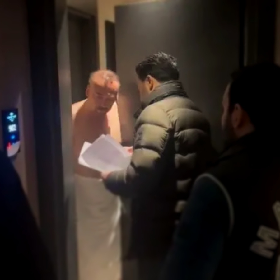 21 yaşındaki kızla basılan CHP'li Uşak Belediye Başkanı Özkan Yalım'ın serveti ortaya çıktı! MASAK raporu patladı: 114 tapu, 34 araç ve iç çamaşırındaki gizli telefon!