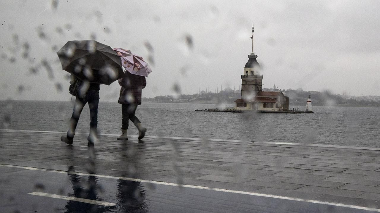 İstanbul'da yağış ne kadar sürecek? AKOM duyurdu: Megakent'te hafta boyu devam edecek...