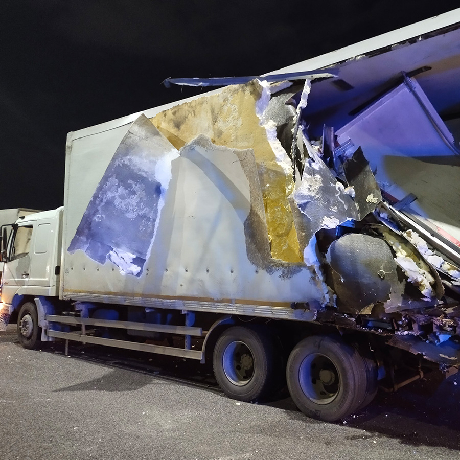 Yolcu otobüsü tıra çarptı! Kuzey Marmara Otoyolu'nda can pazarı: 10 yaralı