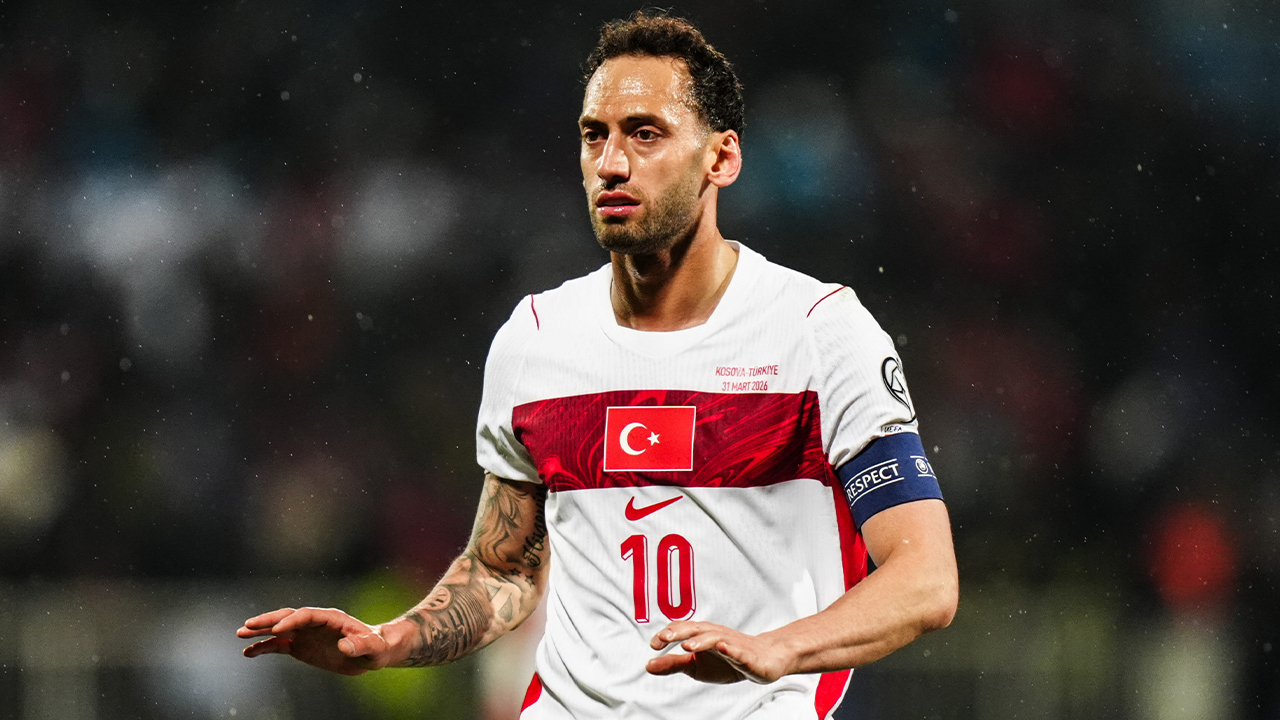 Hakan Çalhanoğlu: Bu millete borcumuz var