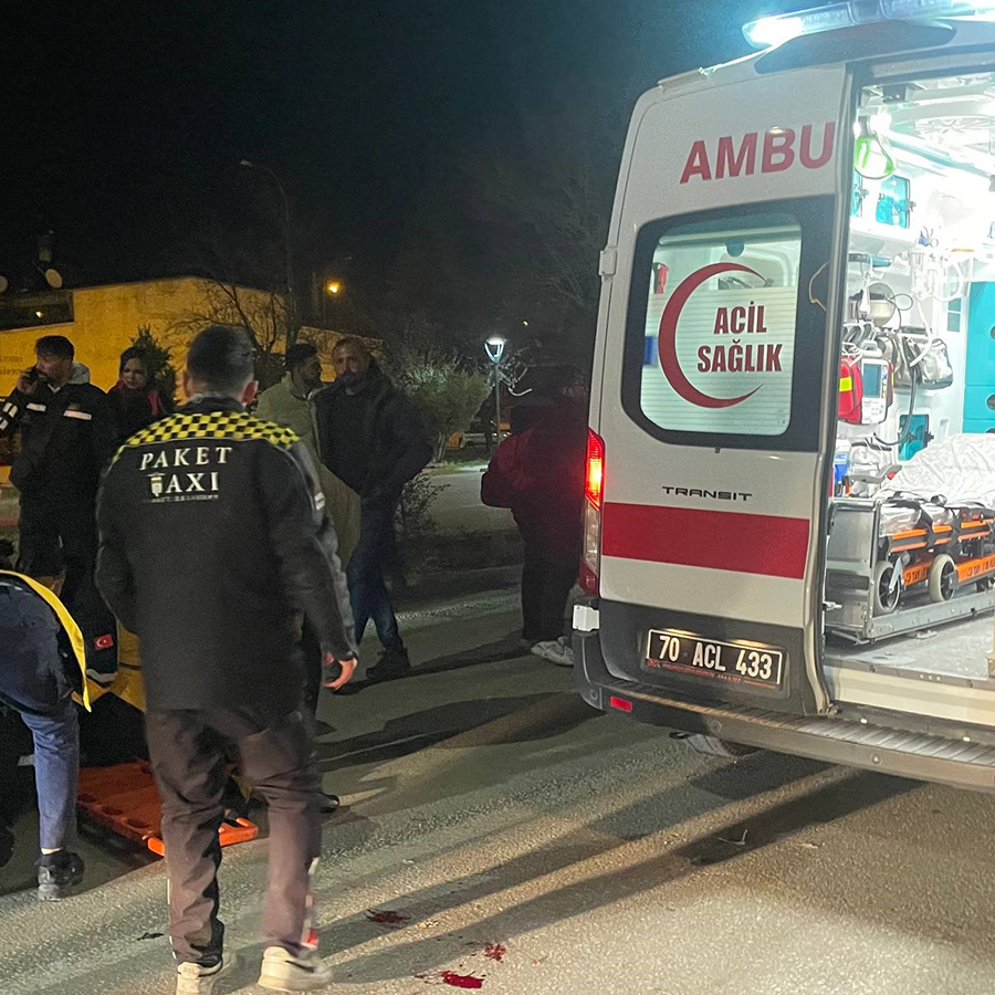 Yer Karaman: Hafif ticari araç üniversite öğrencisine çarptı: 3 yaralı