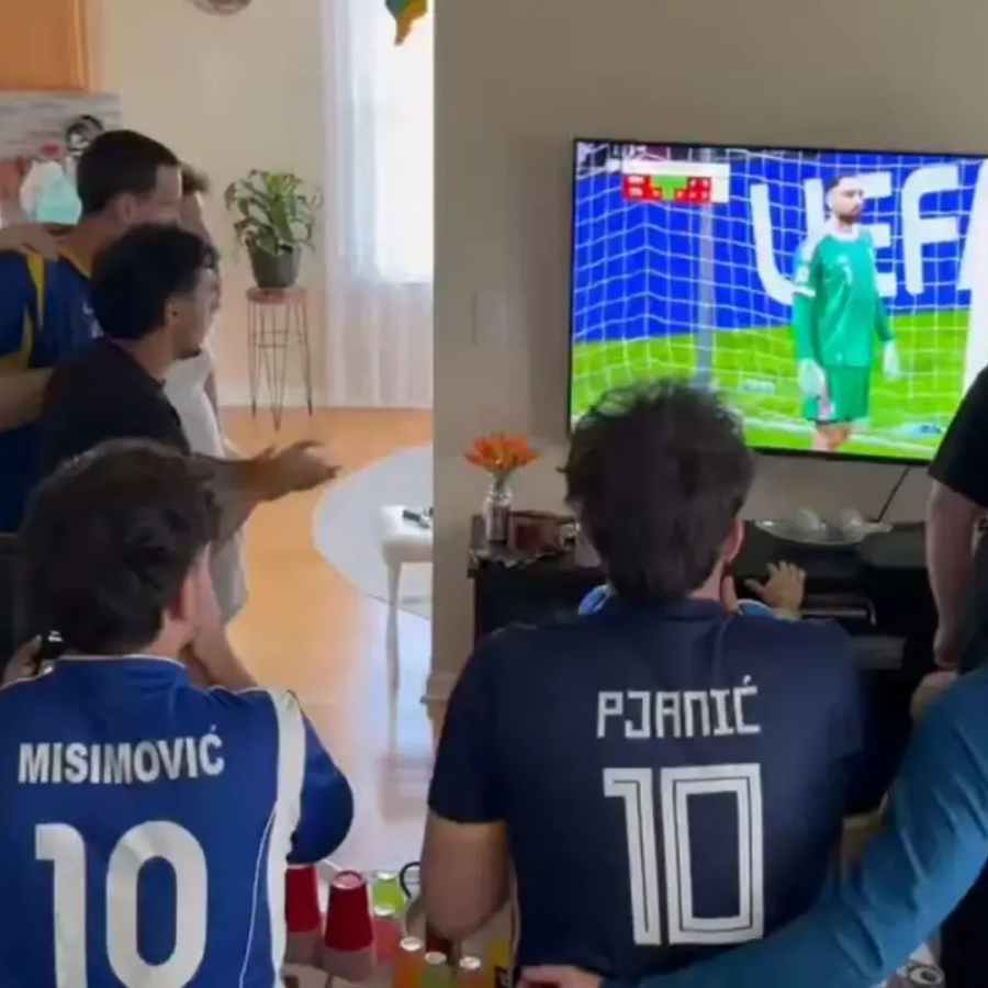Bosna, İtalya'yı devirdi... Penaltılarda nefesler tutuldu! Dünya Kupası'na katılmalarını tekbirlerle kutladılar! İşte o anlar...