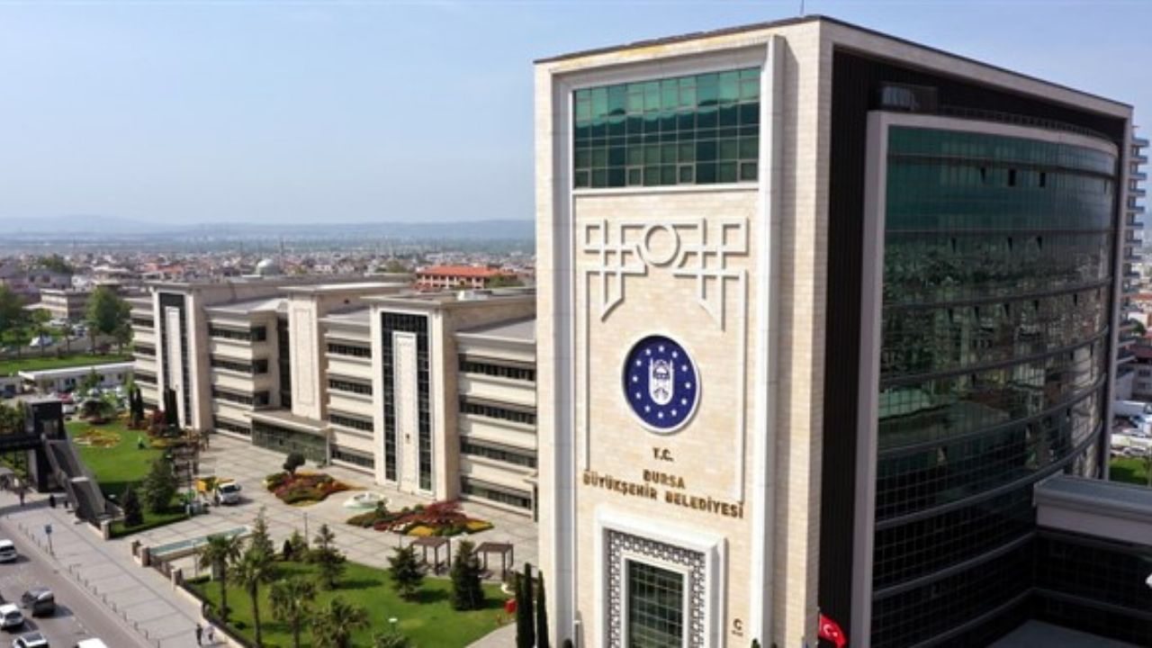 Bursa Belediyesi'ne rüşvet operasyonu! Firar eden 2 şüpheli yakalandı