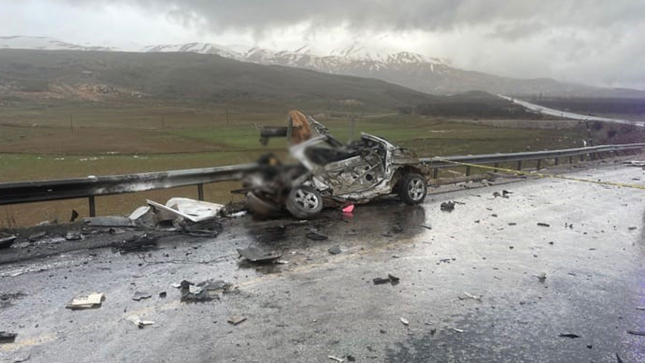 Katliam gibi kaza: 3 ölü, 1 yaralı