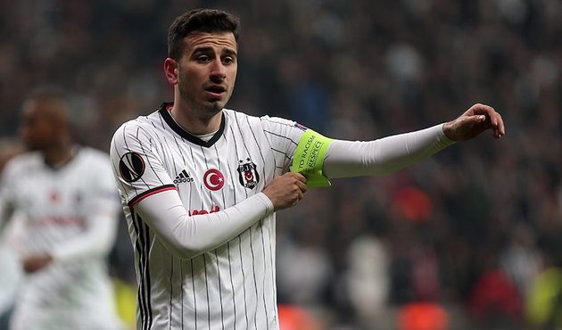 Beşiktaş Oğuzhan Özyakup'la yeni sözleşme imzaladı!