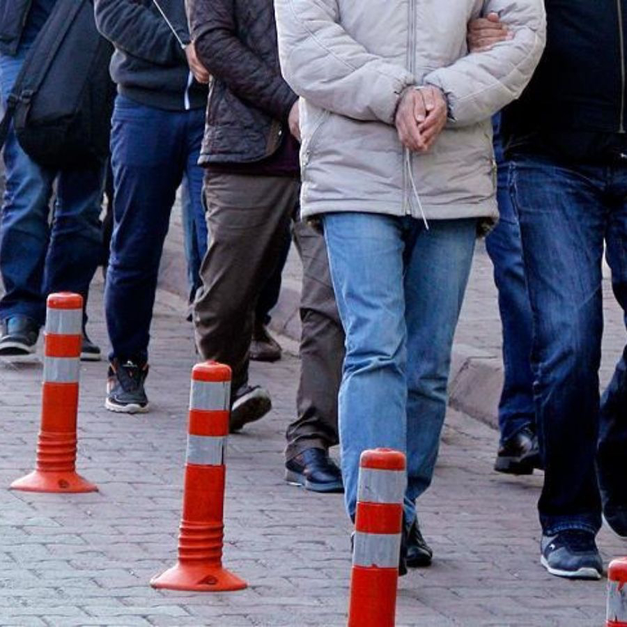 Gaziantep'teki uyuşturucu ihbarı adliyedeki suç örgütünü ortaya çıkardı