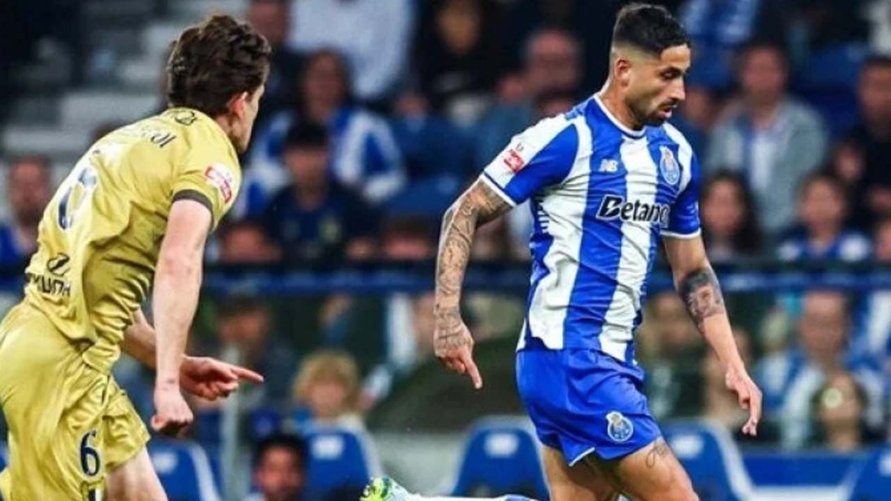 Porto'ya şampiyonluk yolunda ağır darbe