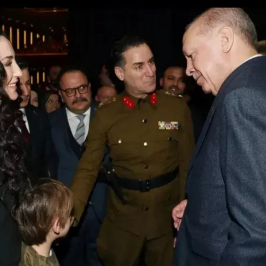 Ünlü oyuncu Bekir Aksoy, Cumhurbaşkanı Erdoğan ile sohbetini ilk kez anlattı! Verdiği tavsiye herkesi gülümsetti... "Oğlum harçlığını saklıyor!