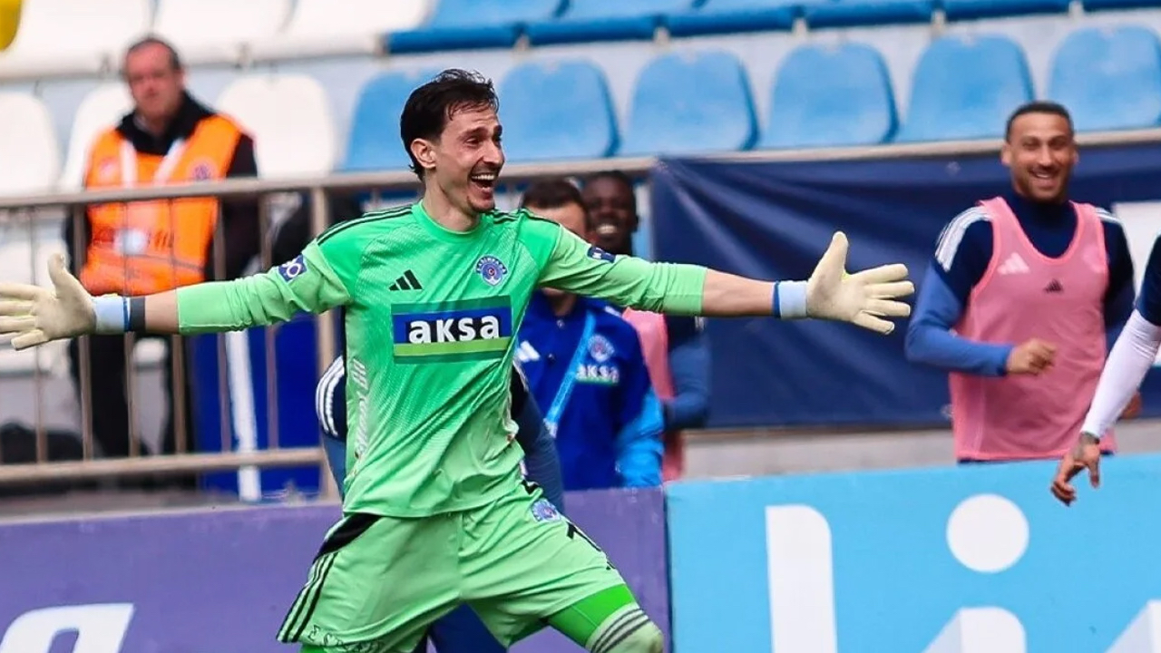 Süper Lig'de gol atan 10. kaleci Gianniotis