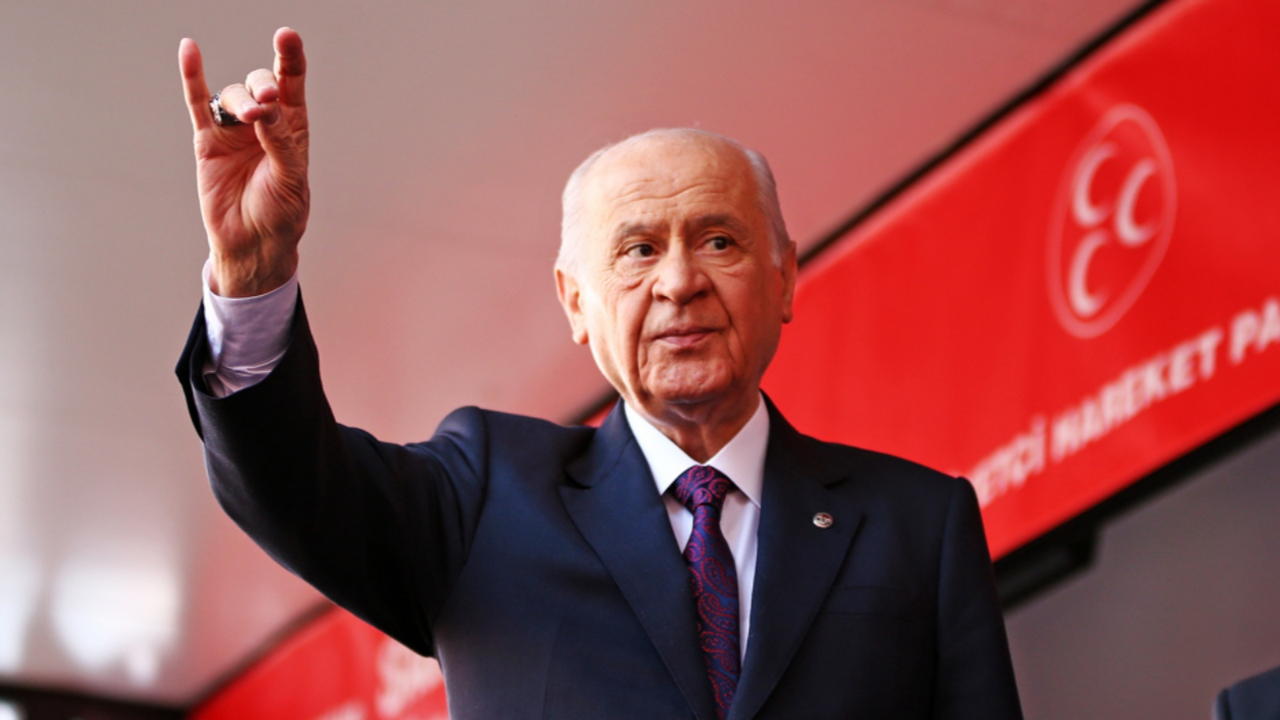 MHP İstanbul'da şok fesih: İl ve 39 ilçe teşkilatı birden kapatıldı!