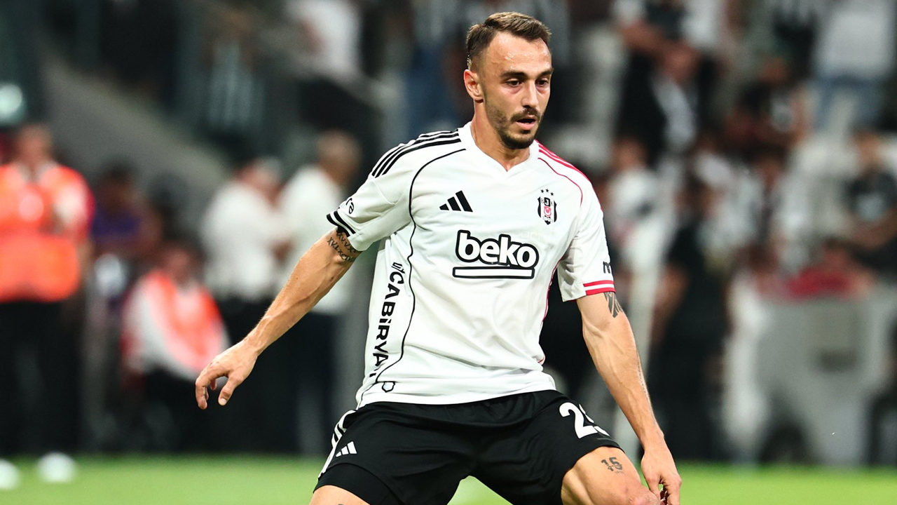 Gökhan Sazdağı tarihe geçen performansıyla taraftarı isyan ettirdi