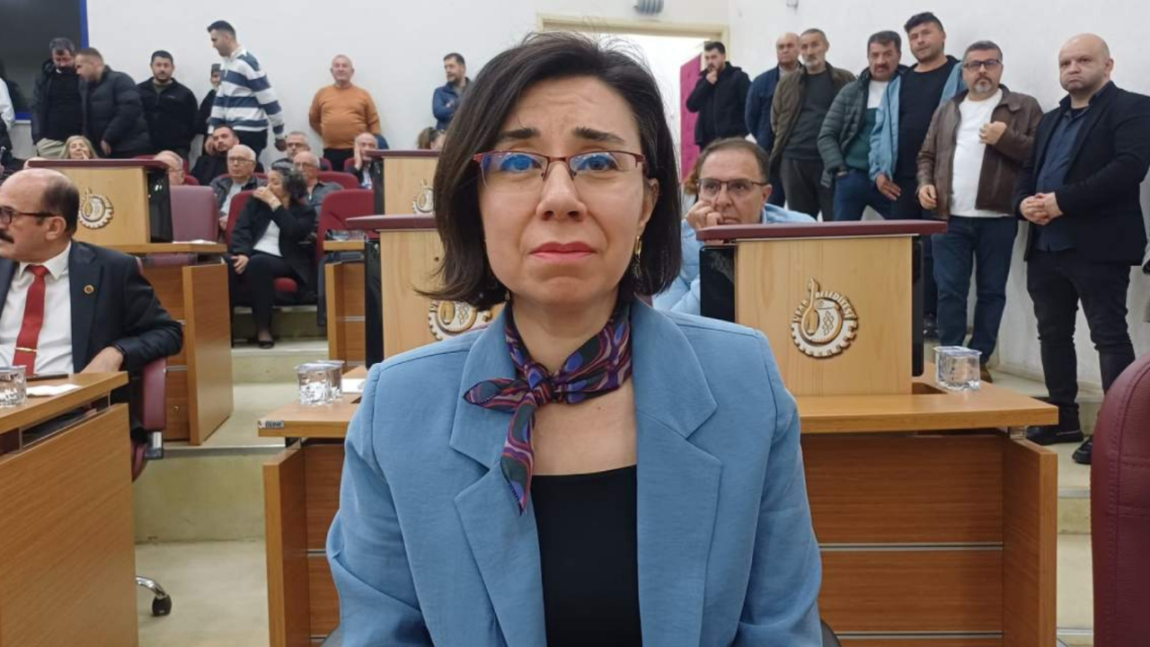 Uşak Belediye Meclisi'nde oylama: Özkan Yalım'ın yerine seçilen isim belli oldu!
