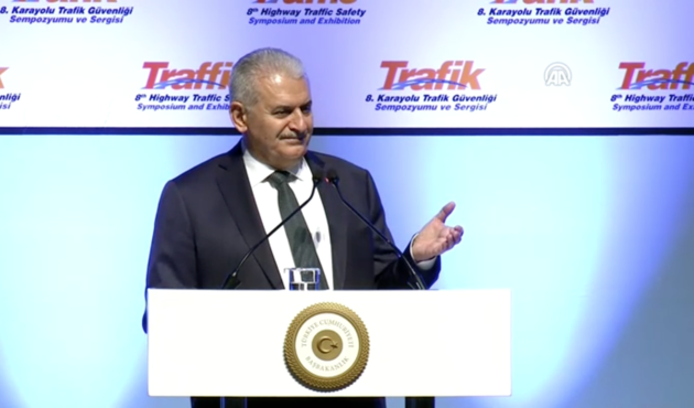 Başbakan Yıldırım: "15 Temmuz'da Türkiye'yi dize getiremeyenler bugün..."