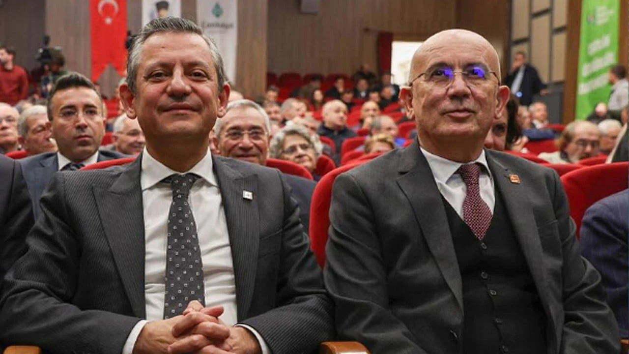 Ankara'dan gelip İzmir'in kaymağını yemişler! Ümit Erkol'un kooperatif vurgunu deşifre oldu: 18 daire ve bir villalık rezerve skandalı! İşte ballı devirler...