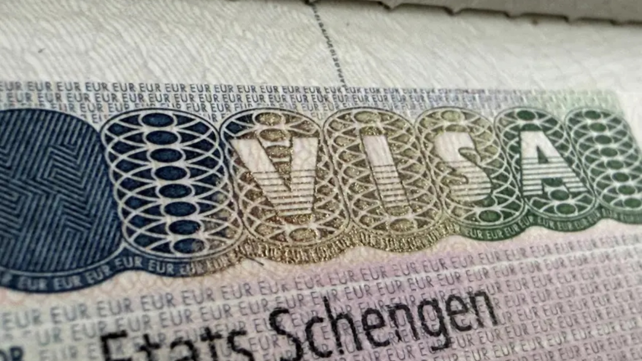 Schengen vizesinde yeni dönem başladı! Dijital giriş-çıkış sistemi tam kapasiteyle devreye girdi