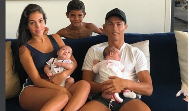 Cristiano Ronaldo bu kez futbolda değil, özel hayatında şov yaptı!