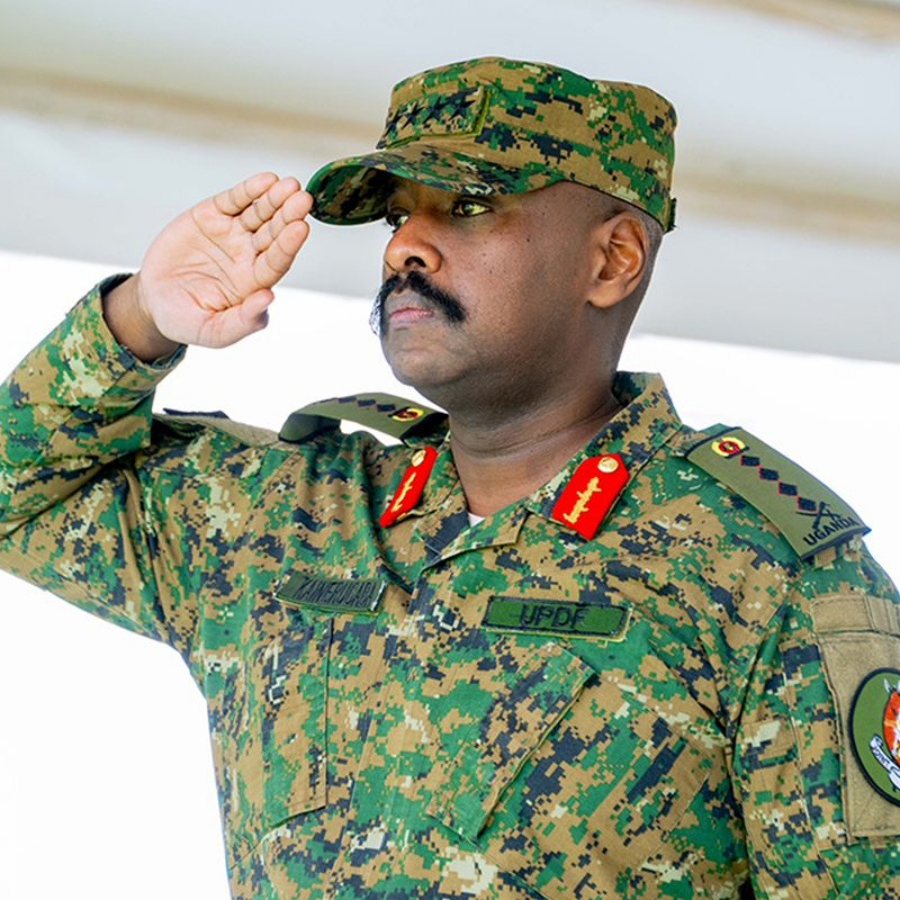Bu iyice haddini aştı... Ugandalı General Türkiye'den 1 milyar dolar istedi!