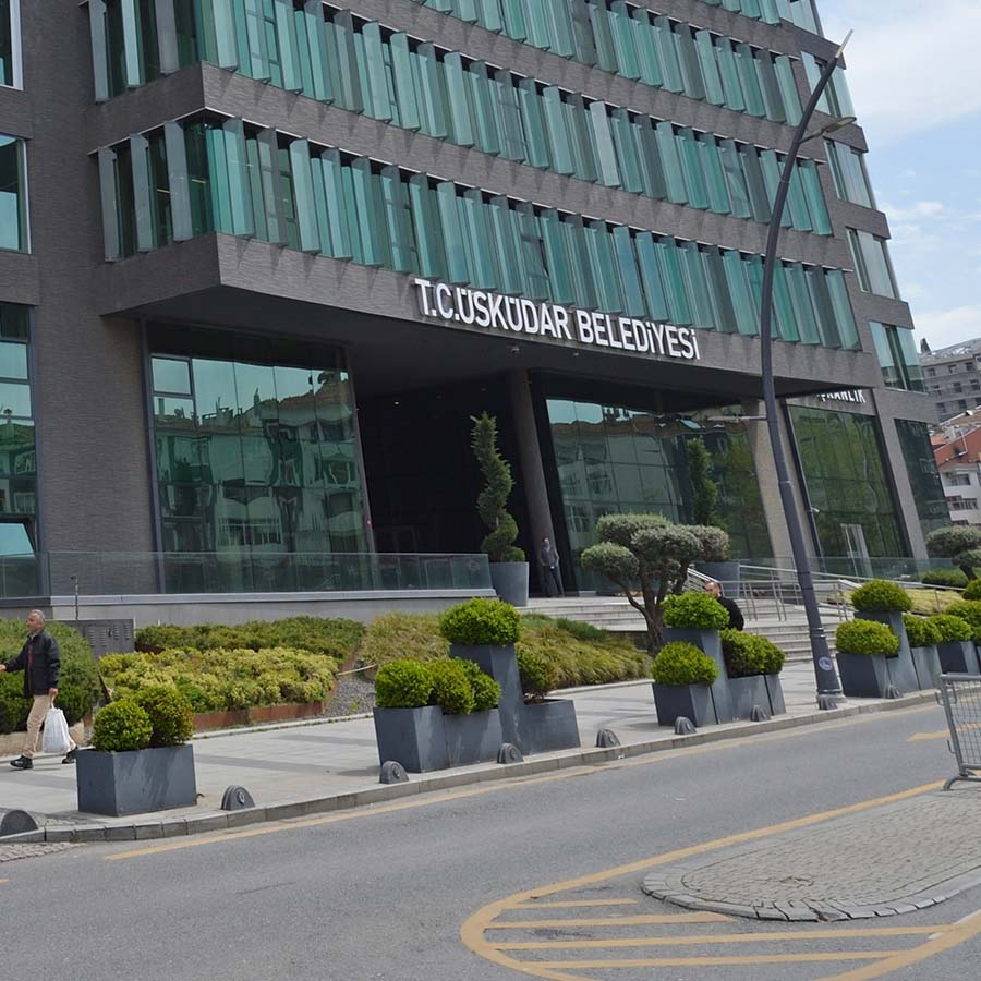 Üsküdar Belediyesi’ne yönelik yolsuzluk operasyonunda etkin pişmanlık ifadeleri ortaya çıktı! Dosyada para, burs ve iskân pazarlığı detayları: "Nazım gölge başkandı, 3.5 milyon TL ve 40 bin dolar verdik"