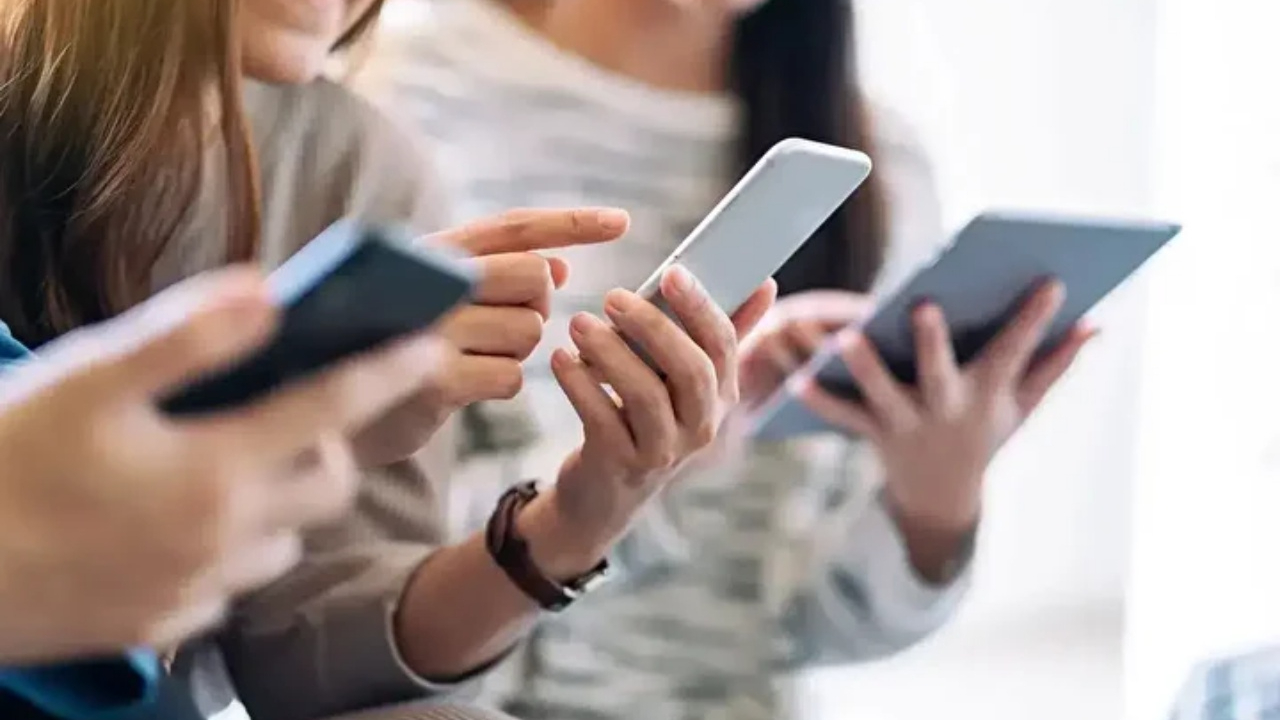 Bu cep telefonları 1 Mayıs’ta kapanıyor! 54 bin 258 lira ödemezseniz kullanılamayacak