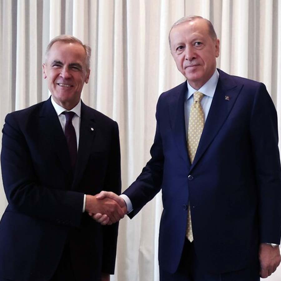 Küresel ve bölgesel konular, ikili ilişkiler... Cumhurbaşkanı Recep Tayyip Erdoğan, Kanada Başbakanı Mark Carney ile görüştü