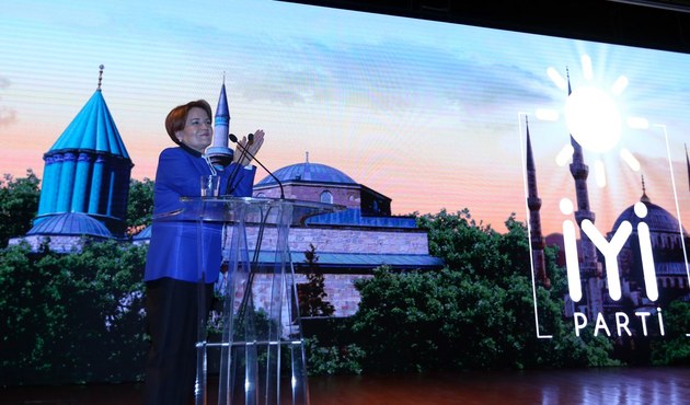 Parti içinde güç savaşı başladı! İşte hiç anlaşamayan o iki isim...