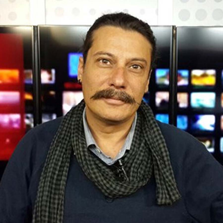 İmamoğlu savunucusu firari Erk Acarer'den itiraf! "Haberlerim Alman istihbaratı tarafından isteniyor"