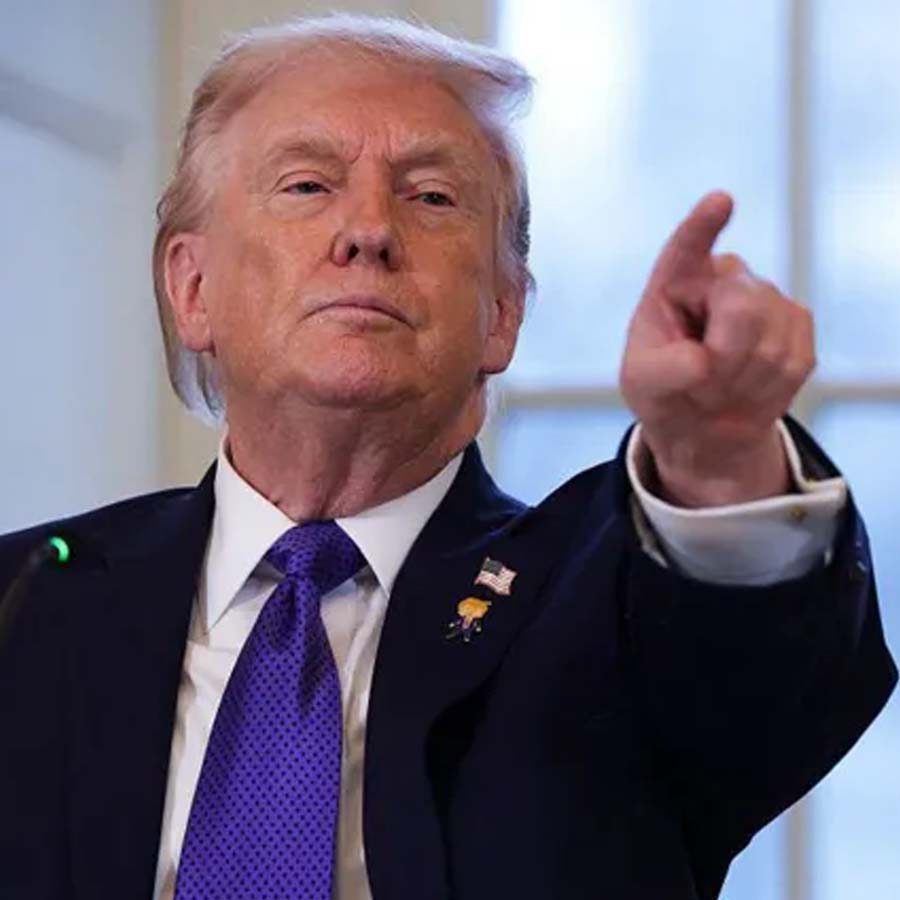 ABD-İran görüşmeleri öncesi Donald Trump'tan dikkat çeken çıkış: Barış olacak, ister güzel yoldan ister zor yoldan!