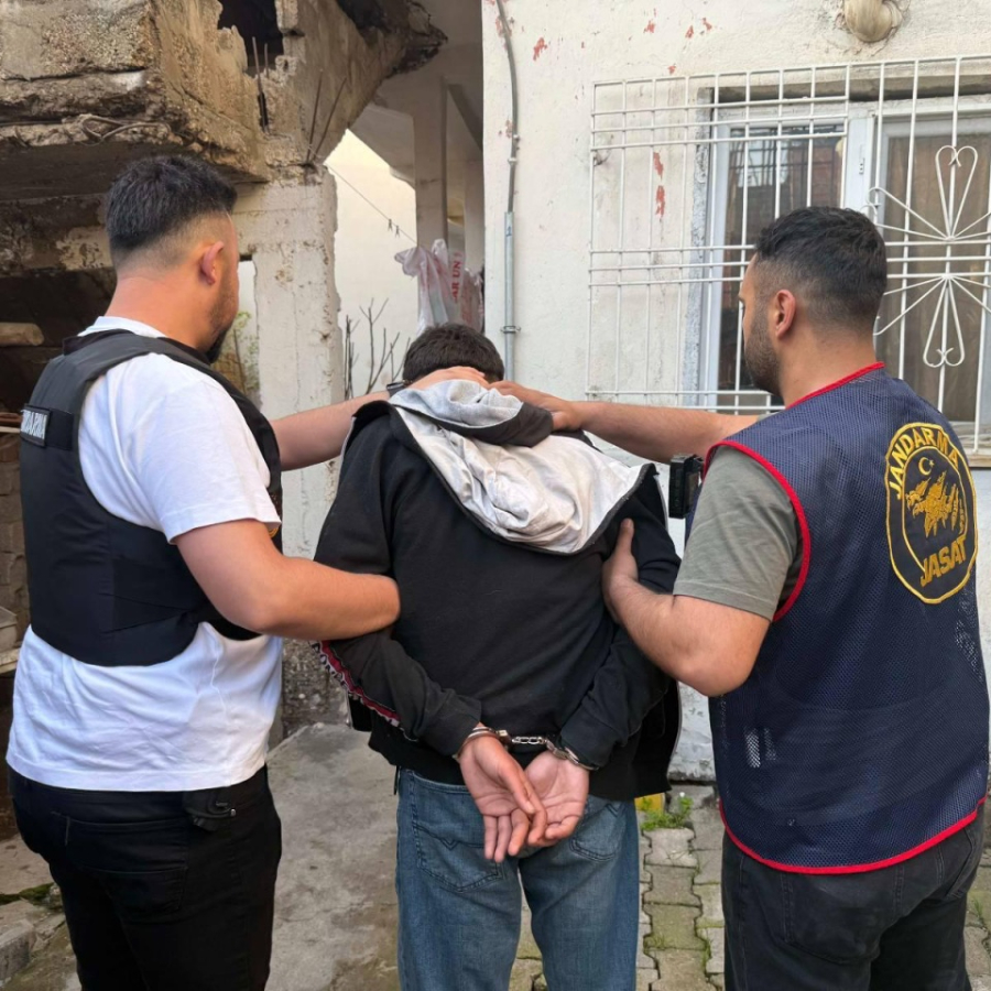 Kişisel verilerimizi terör örgütlerine pazarlamışlar! MİT'ten nokta operasyon: Siber şebekenin beyni kıskıvrak yakalandı