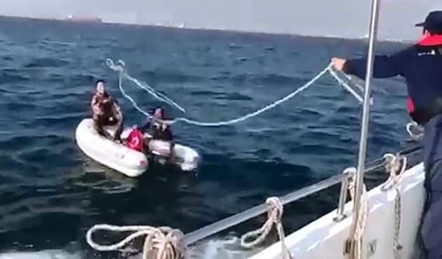 Motor arızalanınca sürüklenmeye başladılar/VİDEO...
