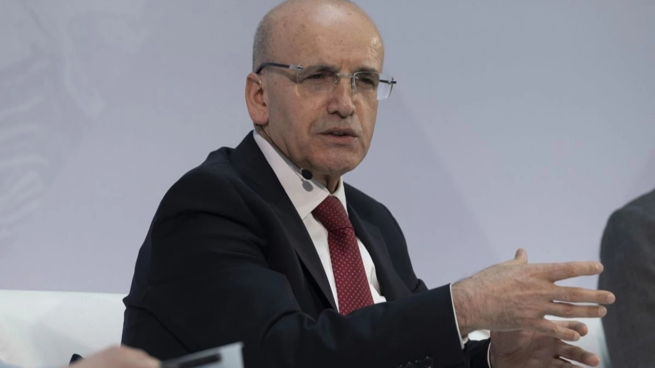 Bakan Şimşek: Türkiye kısa vadeyi aşarak fırsatlara odaklanıyor