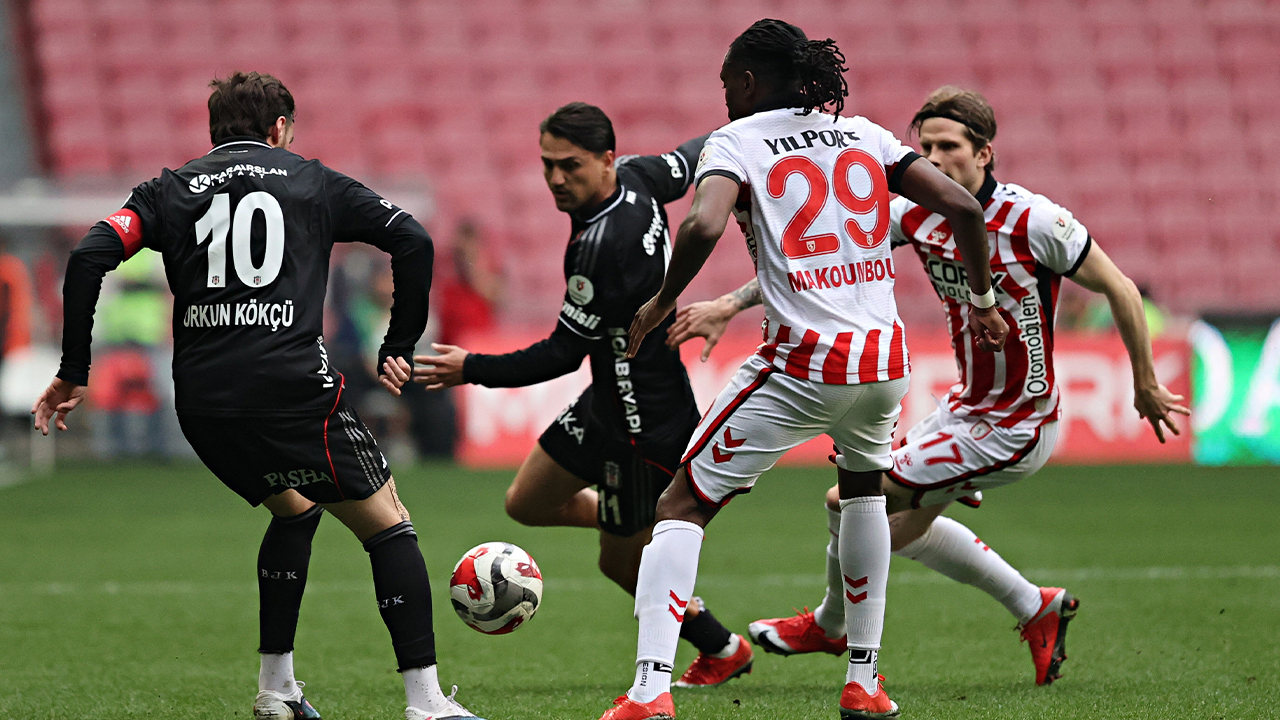 Beşiktaş deplasmanda Samsunspor'a yenildi