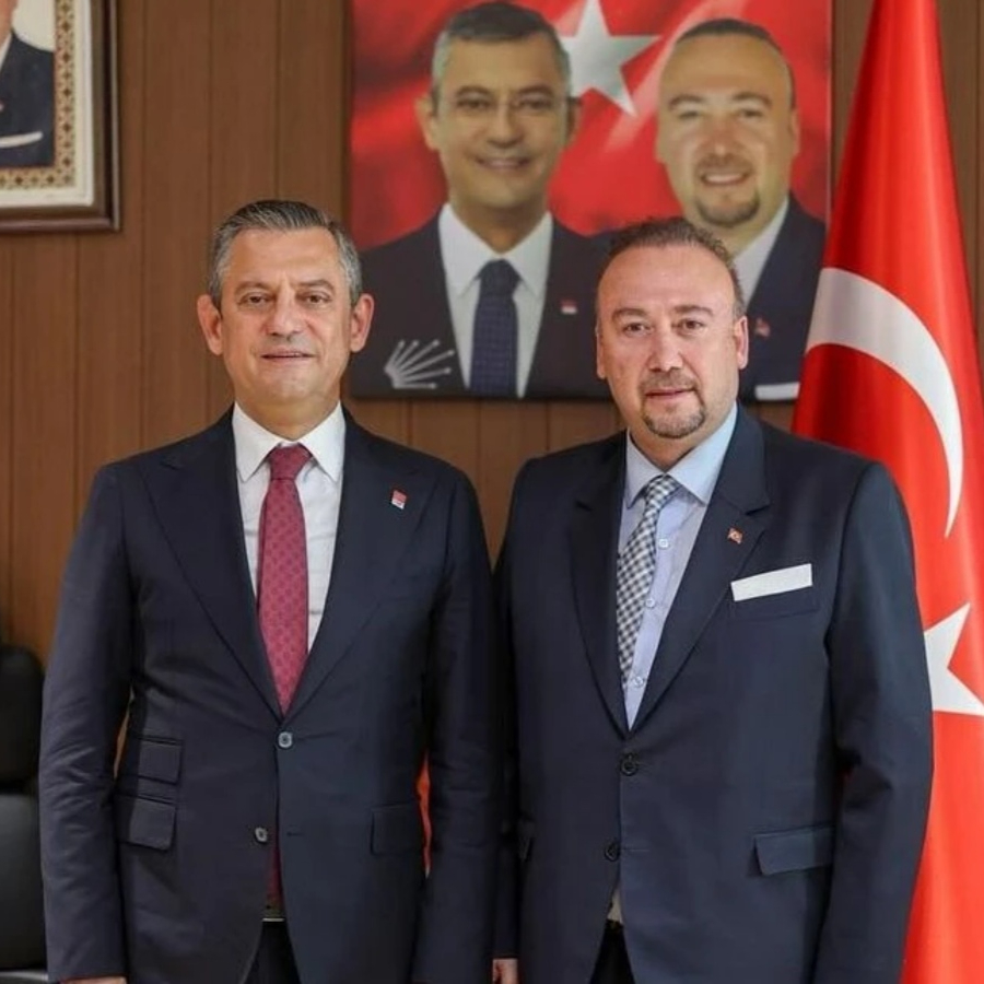 Milletvekilliği için skandal rüşvet! Uşak dosyasındaki itiraf şoke etti: Özkan Yalım, 20 milyon lirayı battaniyeye sarıp Özgür Özel'e verdi!