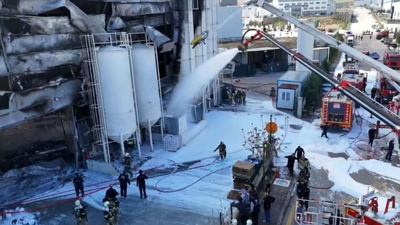 Ankara'daki boya fabrikasında yangın: Kayıp işçinin cesedine ulaşıldı