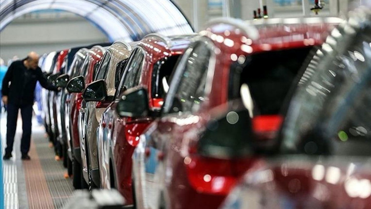 300 bin TL'ye varan indirim! Toyota yeni kampanyasını duyurdu