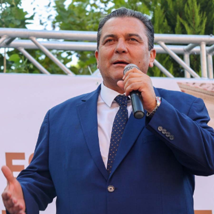 Uşak'ta irtikap soruşturması... CHP'li Eşme Belediye Başkanı Yılmaz Tozan tutuklandı