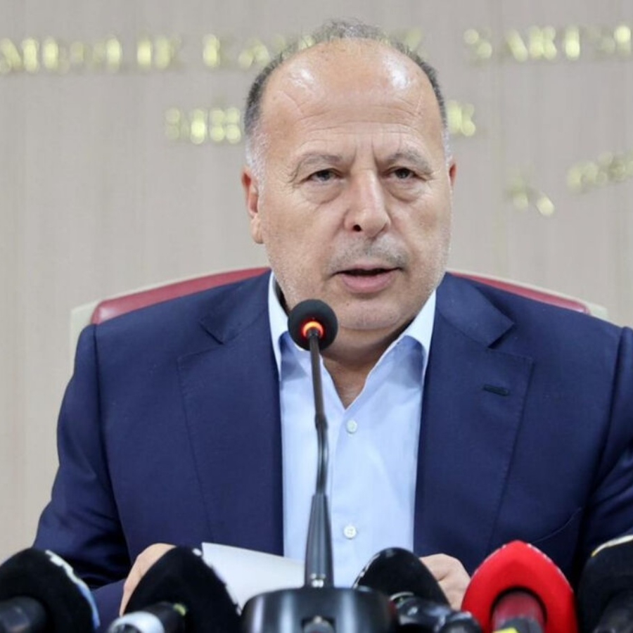 5 yıl hapis cezası verilen Yüreğir Belediye Başkanı Ali Demirçalı görevden uzaklaştırıldı