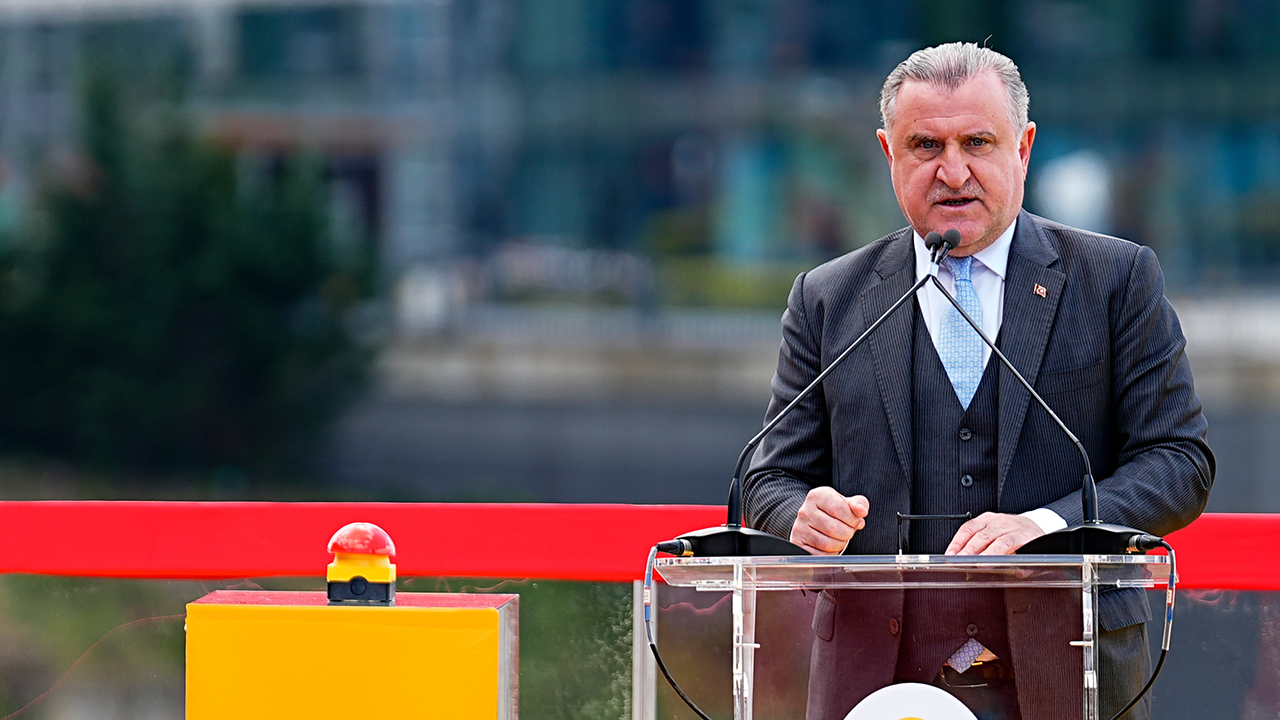 Osman Aşkın Bak 'Şampiyon Cimbom' dedi, F.Bahçeli futbolcular takipten çıktı