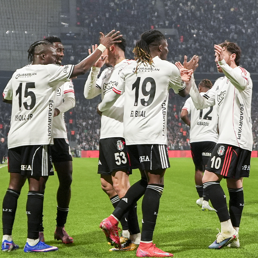 Beşiktaş, Türkiye Kupası'nda yarı finalde